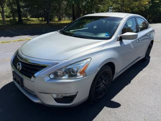 2015 Nissan Altima 2.5 S FWD photo
