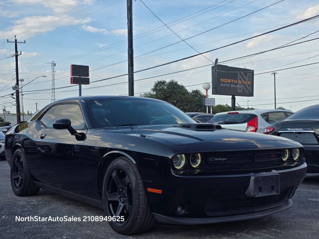 2016 Dodge Challenger R/T Shaker RWD photo