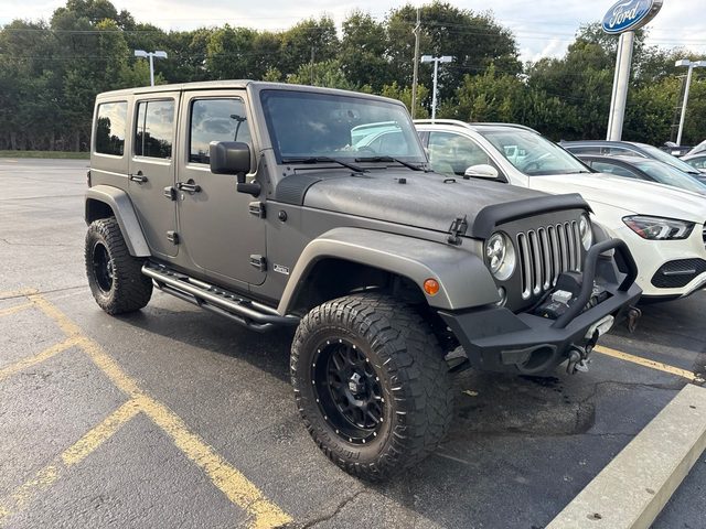 2016 Jeep Wrangler Unlimited Sahara 4WD photo