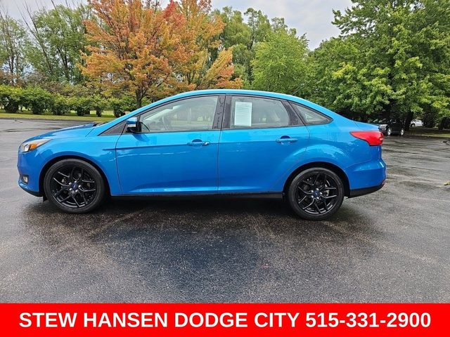 2016 Ford Focus SE FWD photo