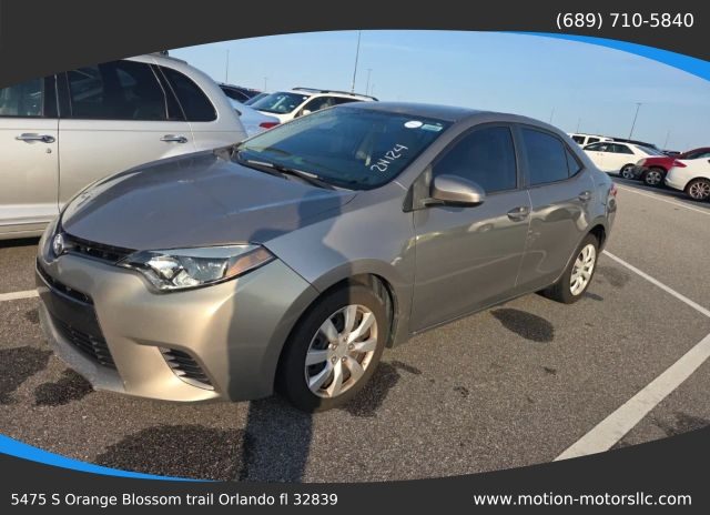 2015 Toyota Corolla LE FWD photo