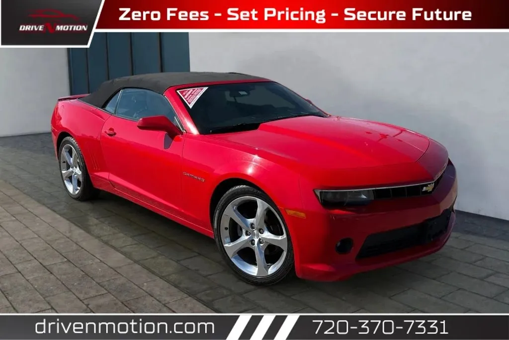 2015 Chevrolet Camaro LT RWD photo
