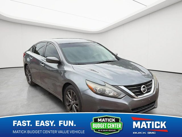 2016 Nissan Altima 2.5 SR FWD photo