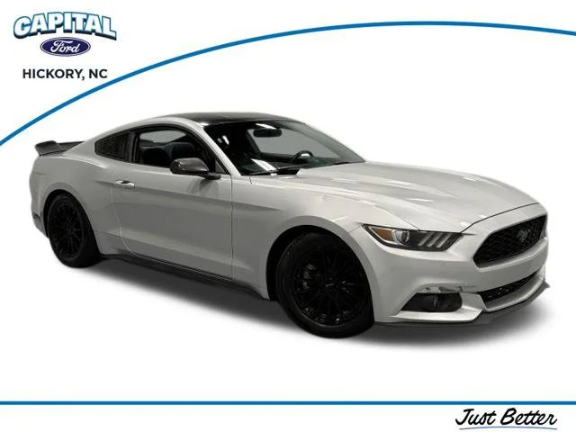 2016 Ford Mustang V6 RWD photo