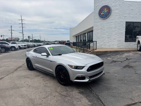 2016 Ford Mustang EcoBoost RWD photo
