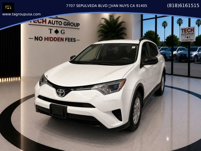 2016 Toyota RAV4 LE FWD photo