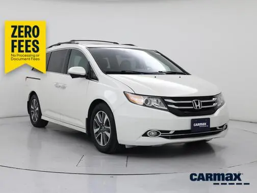 2016 Honda Odyssey Touring FWD photo