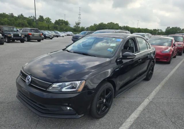 2016 Volkswagen Jetta Hybrid SEL Premium FWD photo