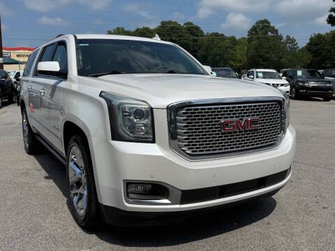 2016 GMC Yukon XL Denali RWD photo