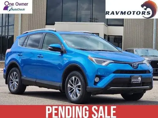 2016 Toyota RAV4 XLE AWD photo