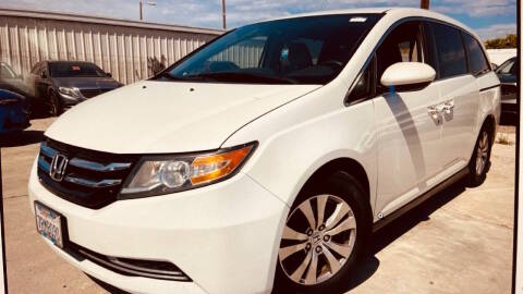 2016 Honda Odyssey SE FWD photo