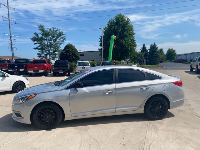 2015 Hyundai Sonata 2.4L SE FWD photo