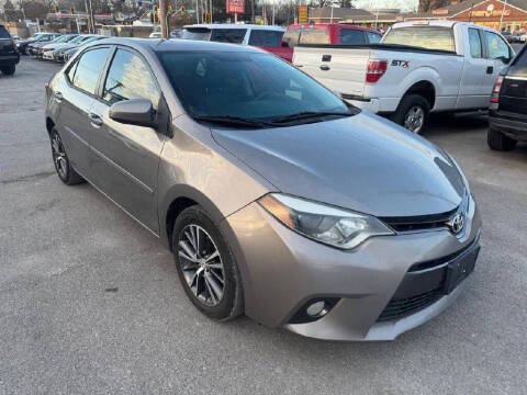 2016 Toyota Corolla LE Premium FWD photo