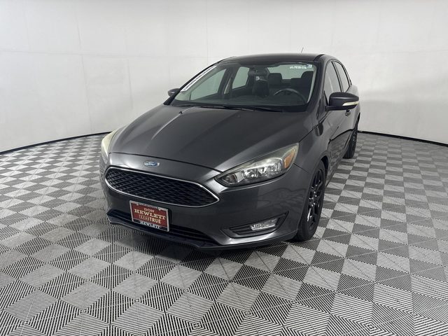 2016 Ford Focus SE FWD photo