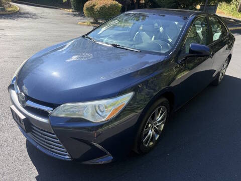 2016 Toyota Camry XLE FWD photo