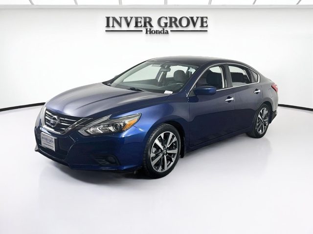 2016 Nissan Altima 2.5 SR FWD photo