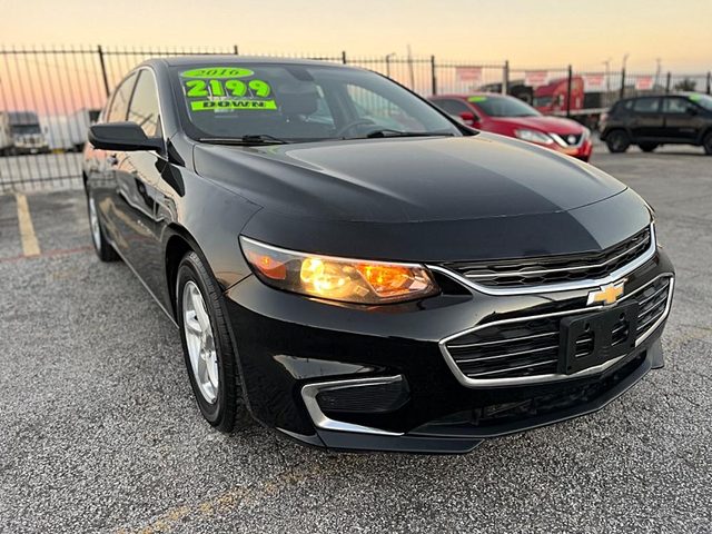 2016 Chevrolet Malibu LS FWD photo