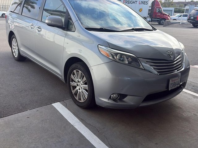 2016 Toyota Sienna LTD AWD photo