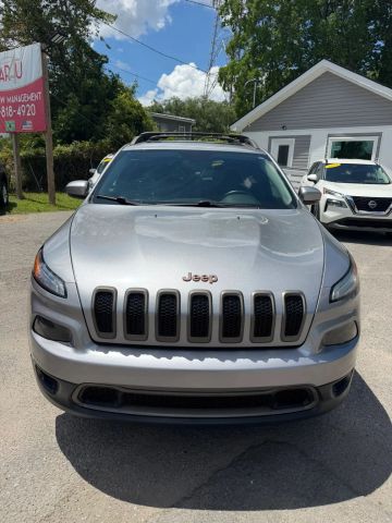 2016 Jeep Cherokee Latitude 4WD photo