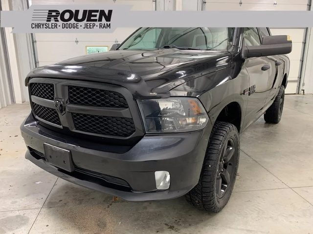 2016 Ram 1500 Express 4WD photo