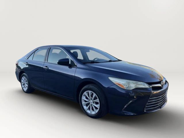 2016 Toyota Camry LE FWD photo