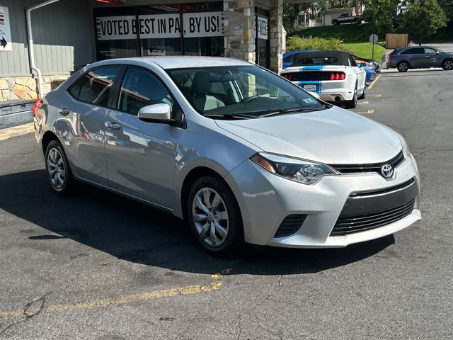 2016 Toyota Corolla LE FWD photo