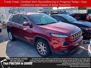2016 Jeep Cherokee Latitude FWD photo