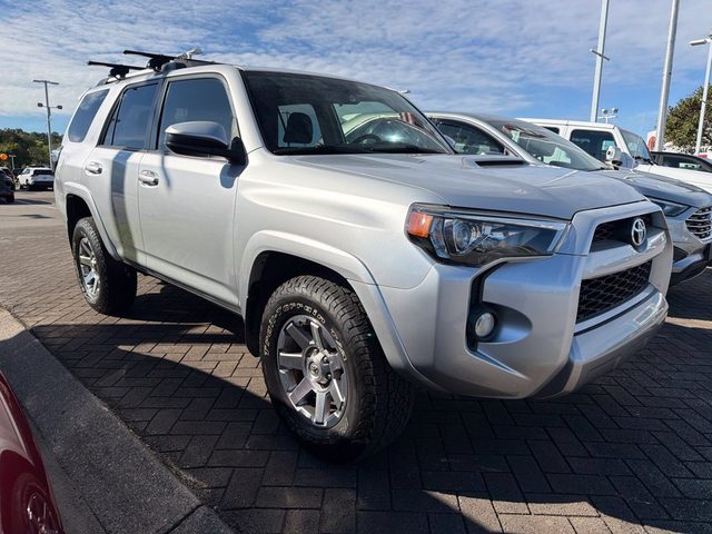 2016 Toyota 4Runner Trail 4WD photo