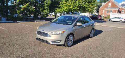 2016 Ford Focus Titanium FWD photo