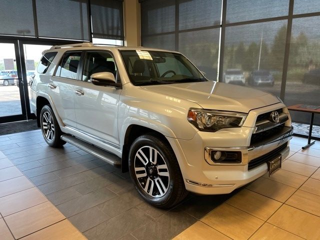 2016 Toyota 4Runner Limited 4WD photo