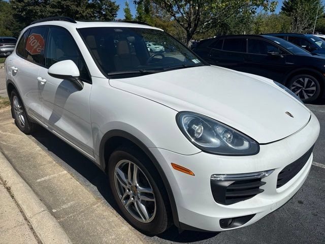 2016 Porsche Cayenne  AWD photo