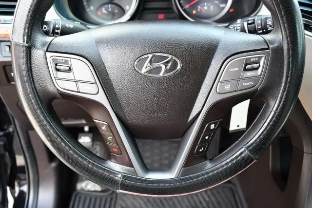 2017 Hyundai Santa Fe Limited Ultimate AWD photo