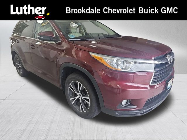 2016 Toyota Highlander XLE AWD photo