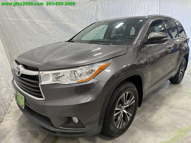 2016 Toyota Highlander XLE AWD photo