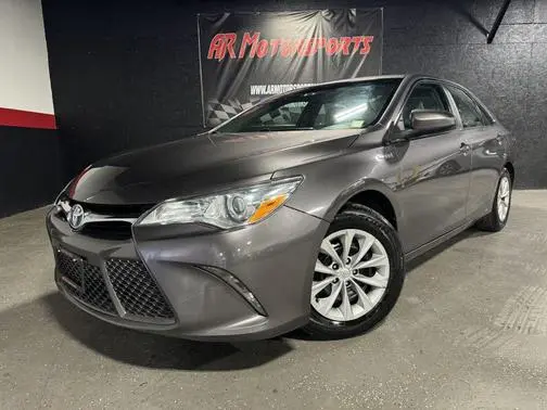 2016 Toyota Camry LE FWD photo