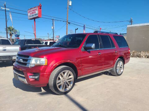 2016 Ford Expedition Platinum RWD photo