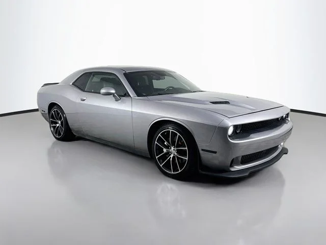 2016 Dodge Challenger R/T Scat Pack RWD photo