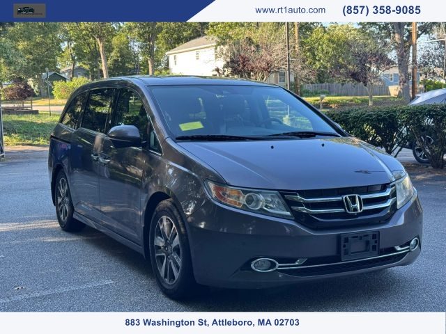 2016 Honda Odyssey Touring FWD photo