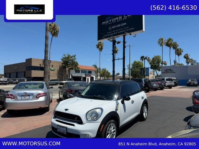 2016 MINI Countryman S FWD photo