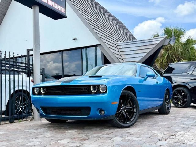 2016 Dodge Challenger R/T Plus RWD photo