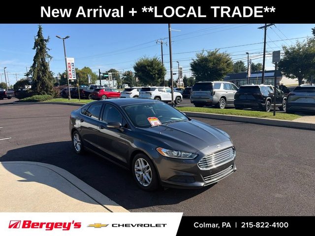2016 Ford Fusion SE FWD photo