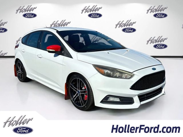 2016 Ford Focus ST FWD photo