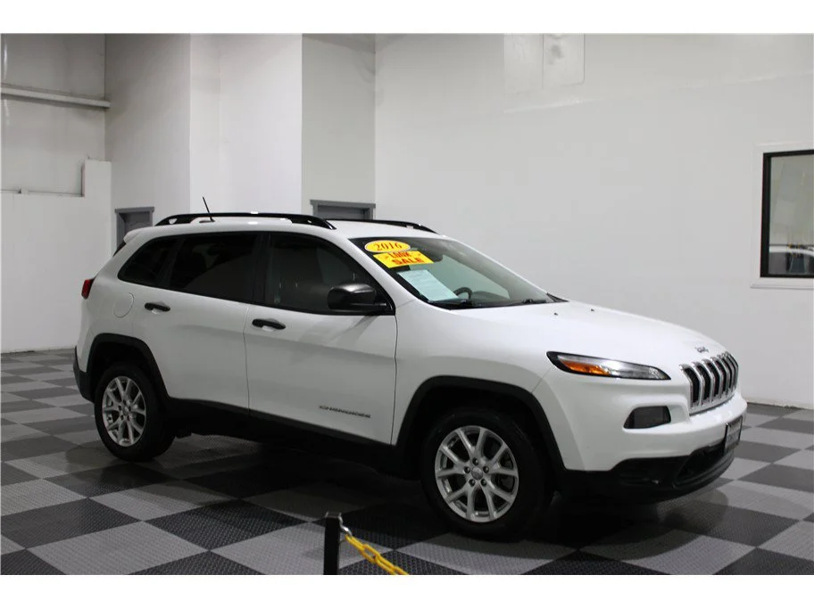 2016 Jeep Cherokee Sport FWD photo