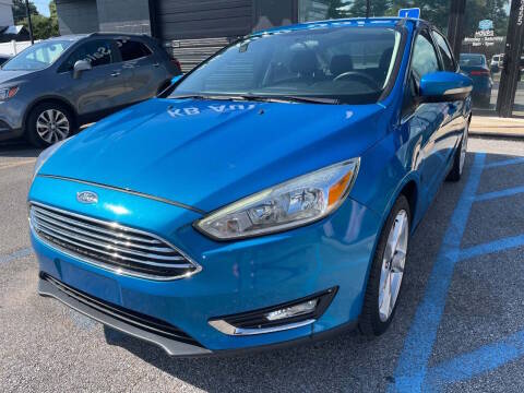 2016 Ford Focus Titanium FWD photo