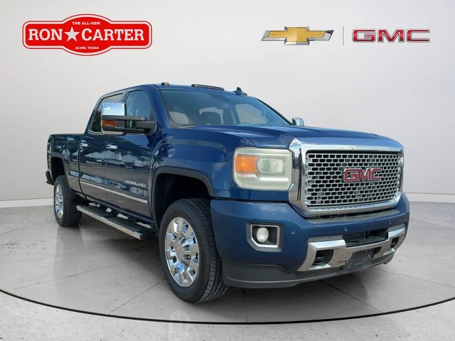 2016 GMC Sierra 2500HD Denali 4WD photo