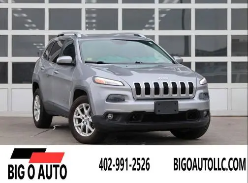 2016 Jeep Cherokee Latitude 4WD photo