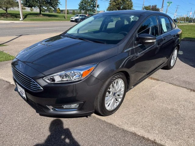 2016 Ford Focus Titanium FWD photo