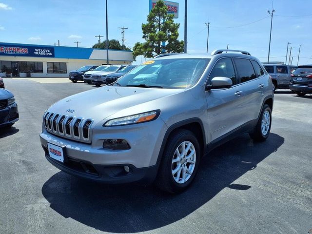 2016 Jeep Cherokee Latitude 4WD photo