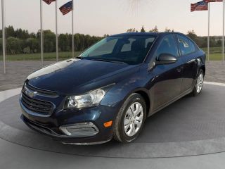 2016 Chevrolet Cruze LS FWD photo