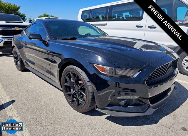 2016 Ford Mustang GT RWD photo